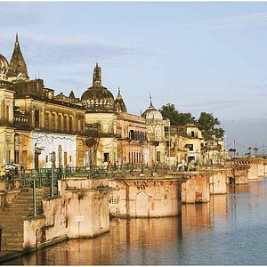 Day 03: Ayodhya - Depart to Lucknow airport